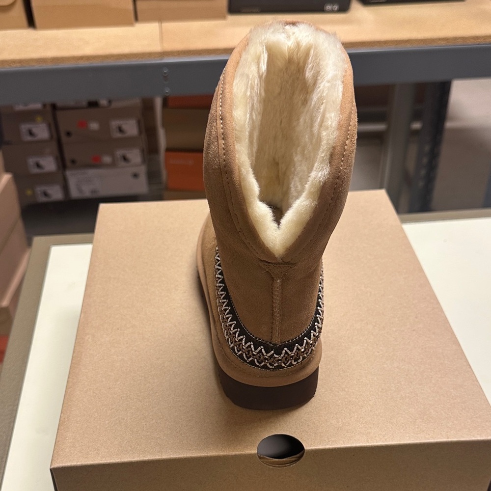 UGG Women’s Classic Short Crescent Chestnut Suede Boots with Shearling Lining - Picture 2 of 13